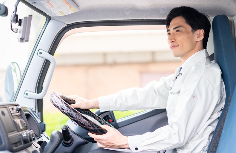 正社員として入社 | 兵庫で運送の求人なら株式会社丸番荷役運輸